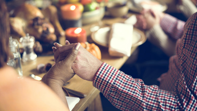 8 Family Thanksgiving Traditions to Start this Year