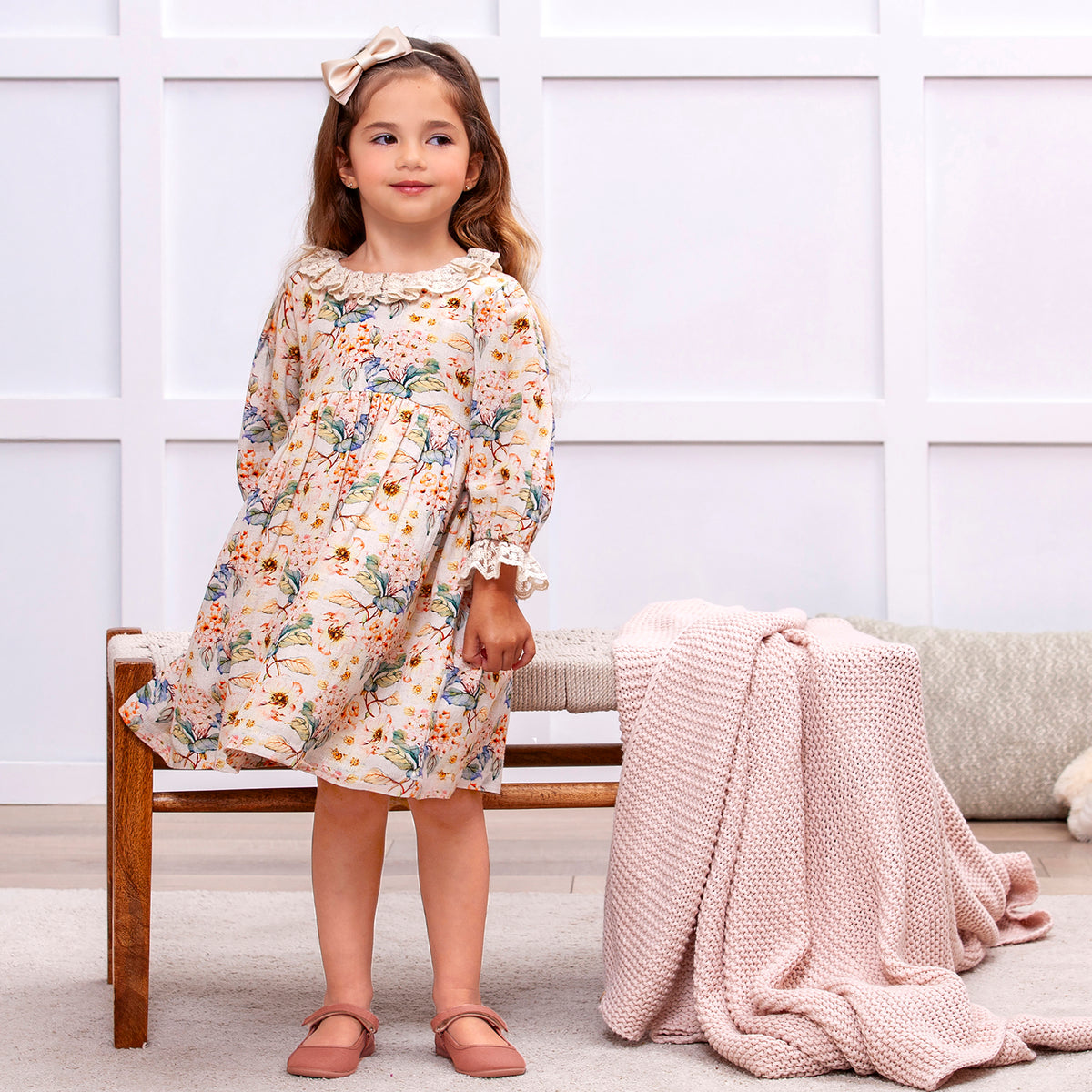 Linen Vintage Floral Dress with Lace Accents