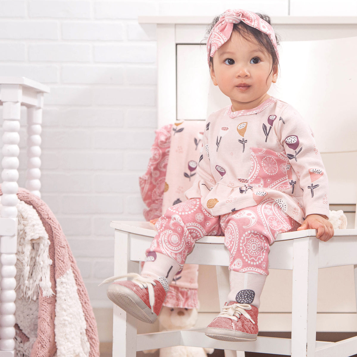 Lavish Lilies Girl's 2-Piece Set - 4Y