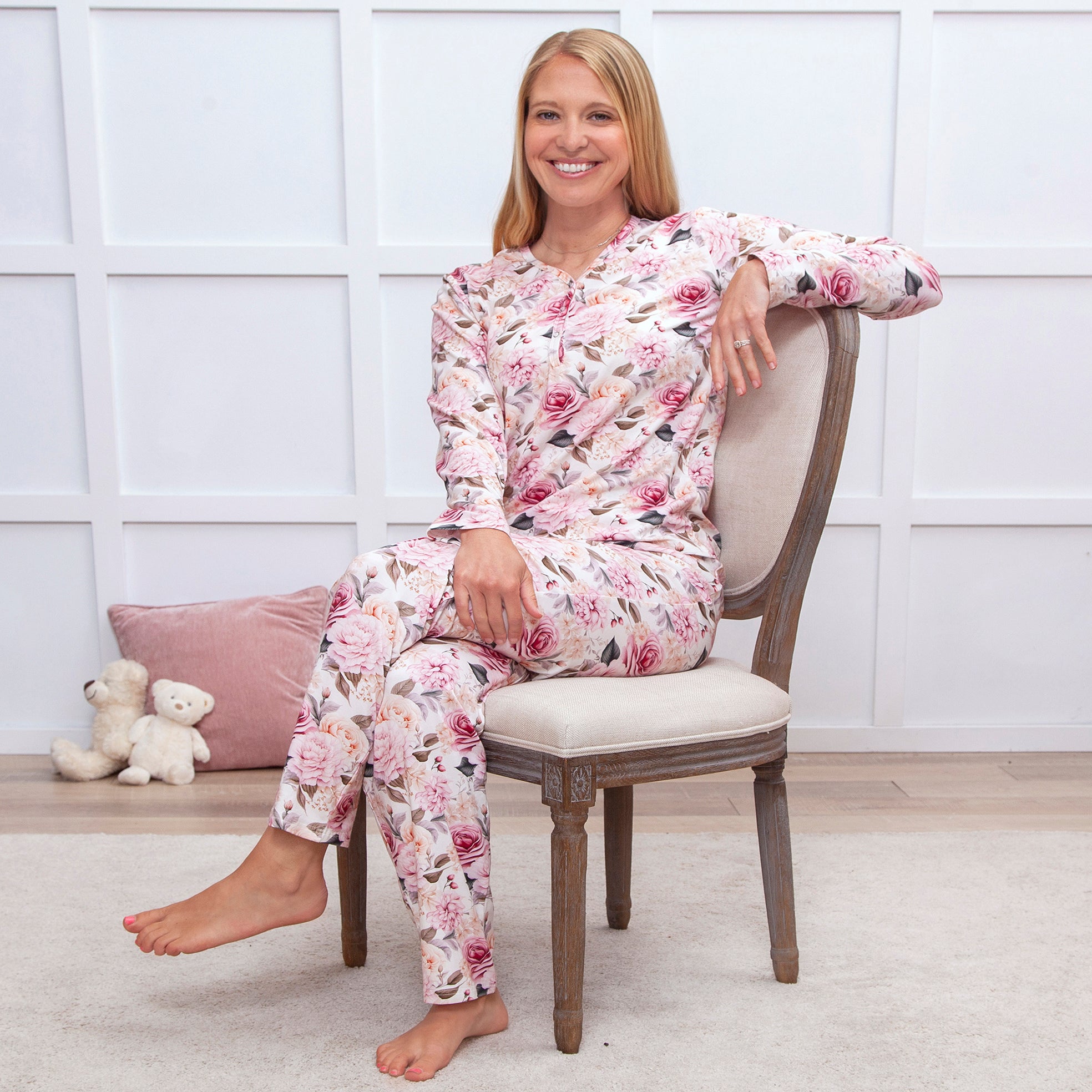 Women's Bamboo Floral Pajama Set – Soft & Stylish Sleepwear – Tesa